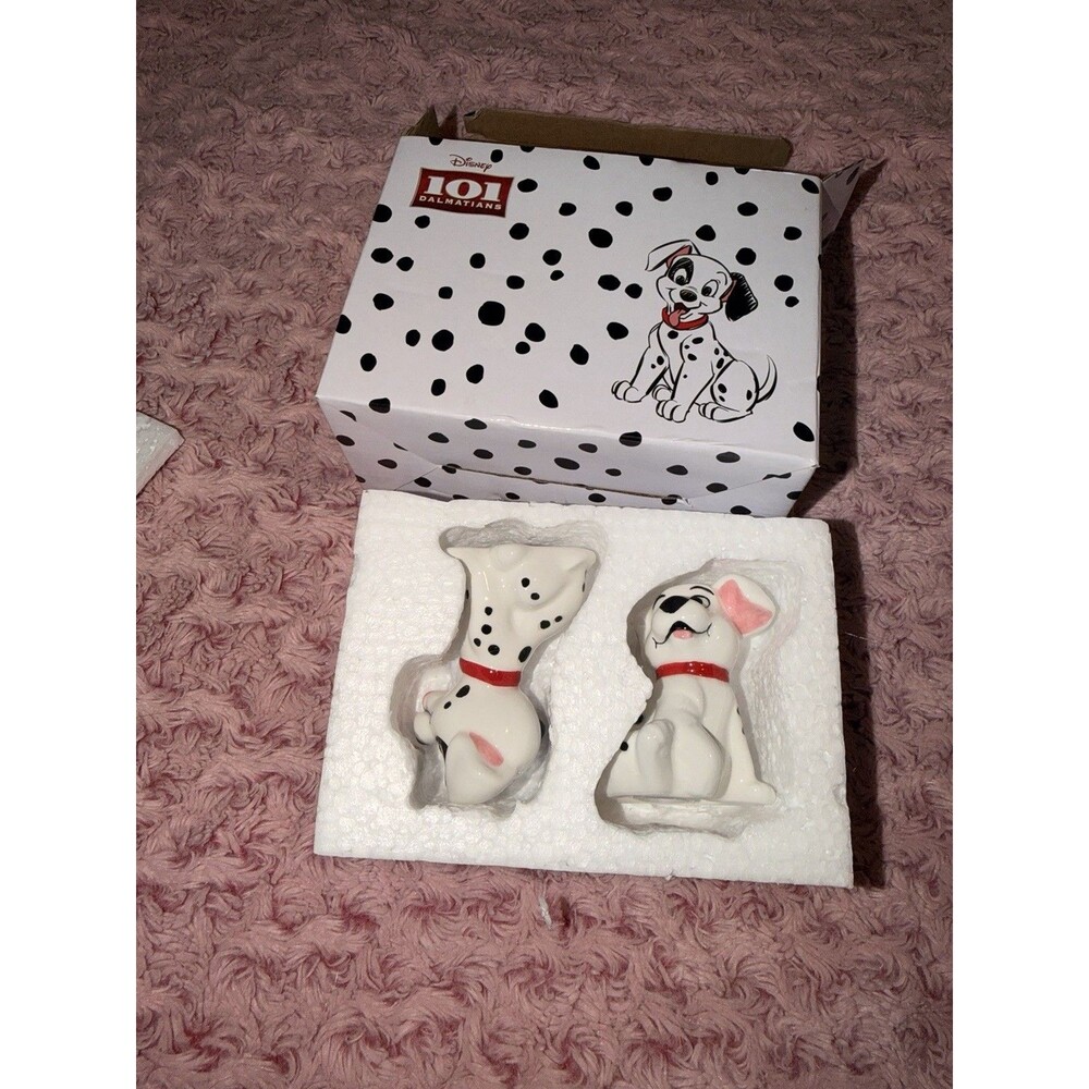Disney 101 Dalmations Patch and Rolly Salt and Pepper Shakers New Glass